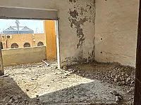 شفة للبيع طرطوس / حارة الاروادية / خلف الرقابة والتفتيش مباشرة