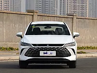 للبيع بالتقسيط BYD شين بلس 2025 أبيض جديد في حلب