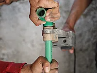 معكم ابو عمر ملك التمديدات الصحية ع مستوى سوريا 