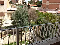 شقه للبيع ضاحيه الفردوس ريف دمشق منطقه جمرايا تابع بلديه قدسيا