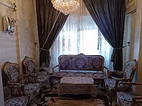 للبيع شقة في البرامكة 4 غرف وصالون 