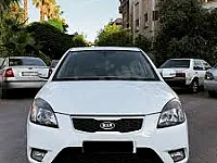 سيارة كيا ريو 2010 للإيجار في دمشق - أوتوماتيك أبيض