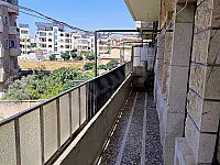شقة للبيع بجنوب الثكنة بحماة، 4 غرف بـ105,000$