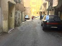بيت عربي 100م² مع 9 غرف و3 طوابق للبيع