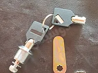 جميع انواع ماكينات نسخ المفاتيح + جميع انواع المفاتيح الابواب وسيارات