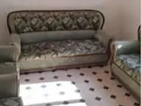للإيجار شقة بمركز المدينة فحامة ضاوية ٣ وصوفا وبرندا ط٣
