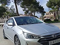 إيجار هيونداي إلنترا 2019 شهري بسعر 850$