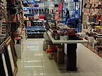 محل تجاري للإيجار في الشعلان 45م² بسعر 18,000 $ سنوياً