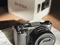 كاميرا Sony ZV-E10 للبيع مع معدات تصوير احترافية في دمشق