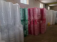 تشكيلة سطل بمختلف الأحجام والألوان متعددة الاستخدامات.