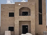 مزرعة للبيع عالعضم في كفر ناها بحلب بمساحة 800 م² بسعر 125,000$