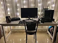 بيع كافة طاولات الدراسة والجمينغ والكافيه بتصاميم عصرية🙏