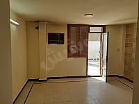 للإيجار شقة طابق رابع شارع نسيب البكري بعد بنك التسليف الشعبي