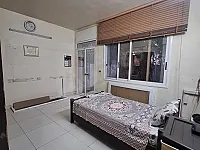 للبيع منزل أبو رمانة قابل للتفاوض التواصل0981112221 الرقم 0939257814