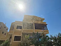 شقة عضم طابو أخضر مع تيراس وسطح للبيع في صيدنايا 0966113530