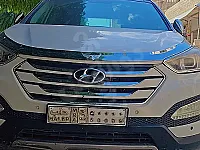 هيونداي سانتا في للإيجار اليومي والشهري 