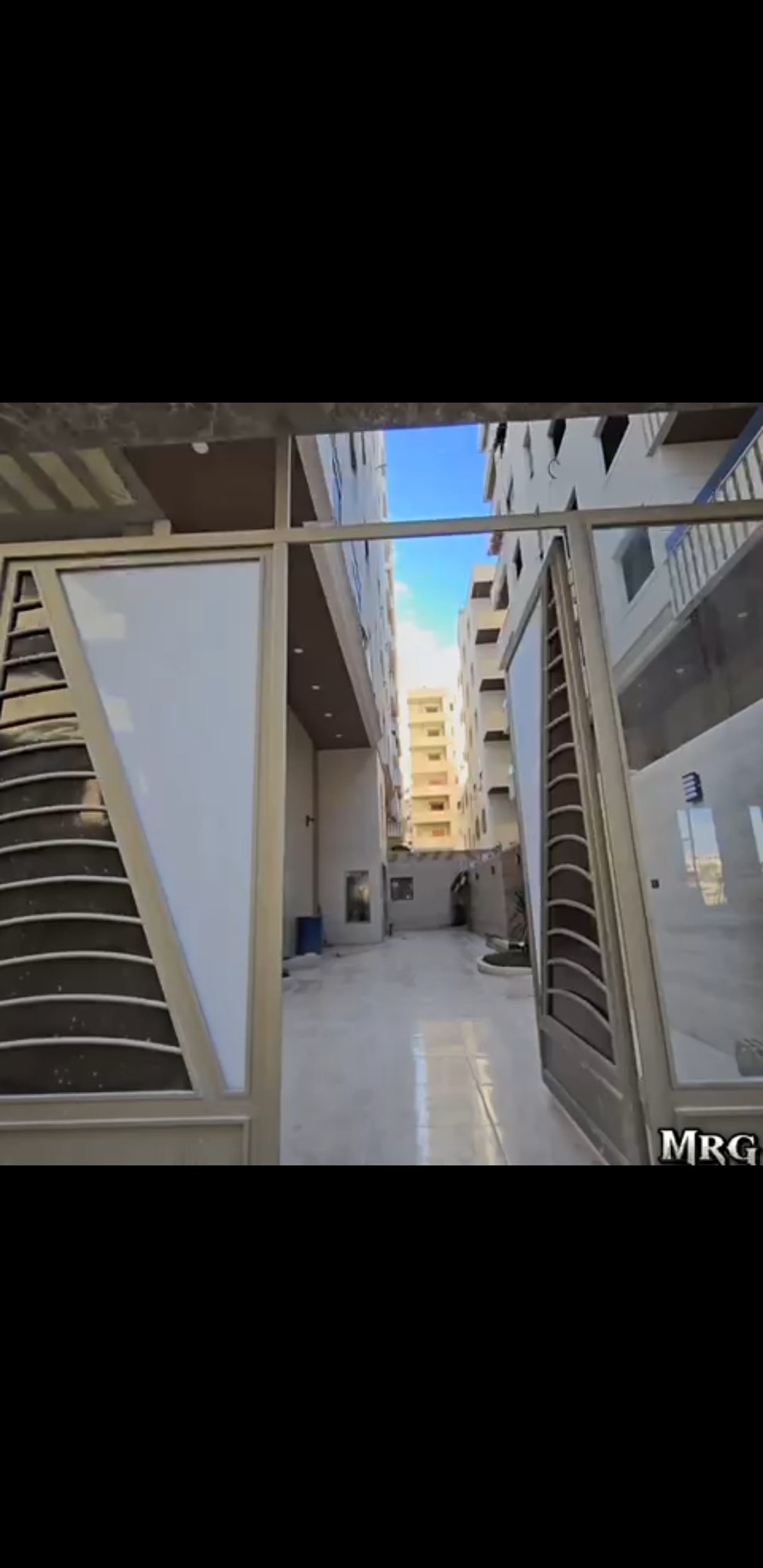 للبيع شقة طابق 1 بناء سحلول 3غرف و صالون ريف دمشق اشرفية صحنايا