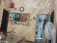 بيت عربي اول مزارع الضاحيه مدخل النادي قريب على شارع طابو زراعي
