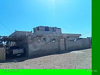 للبيع منزل 300م² مع مزرعة بسعر 45000$